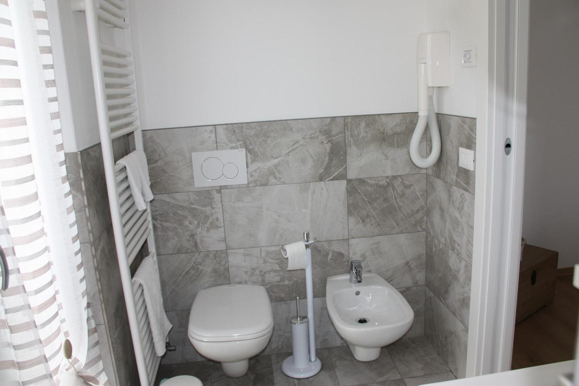 B&B Le Magnolie Faggeto Lario Kültér fotó